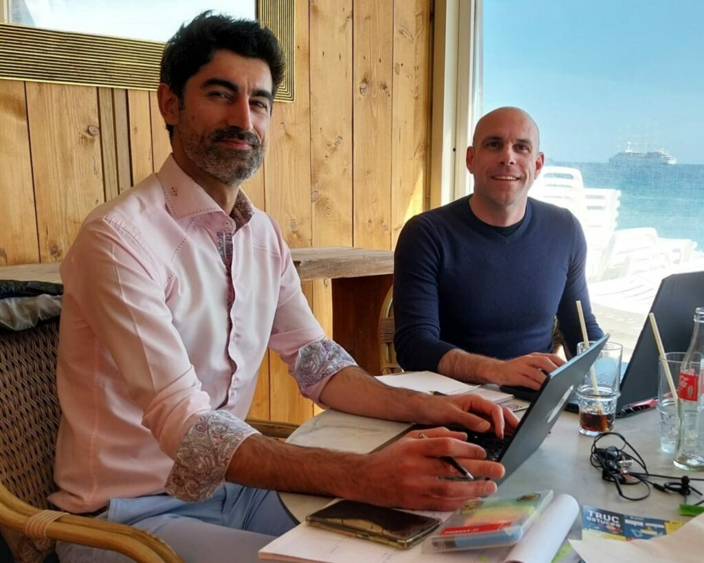 Un coach et un professionnel de l'hôtellerie restauration en séance