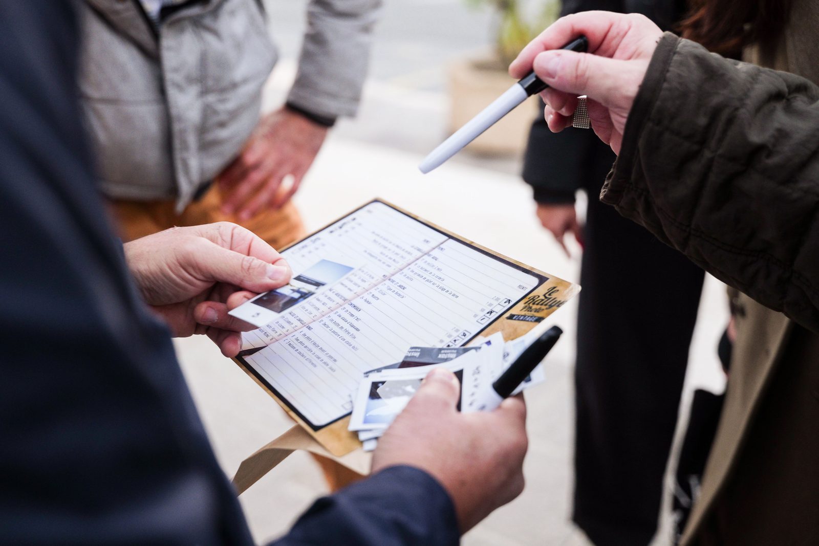 Fiches pratiques et checklists utilisées en atelier pour structurer un projet d’ouverture d’hôtel